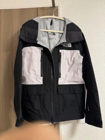 THE NORTH FACE 마운틴 후드티 블랙/핑크