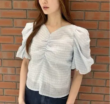 celford 셔링 체크 블라우스