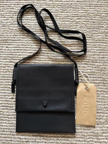 Hobo Cow leather 넥 파우치 호보