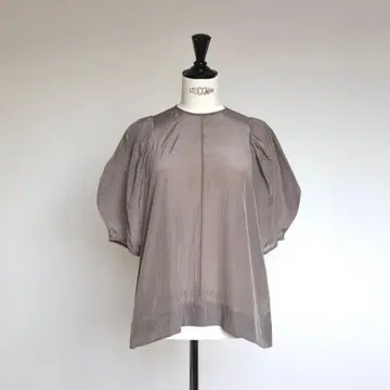 집소필라 gypsohila 시어 퍼프 상의