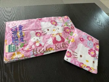 헬로키티 타월 세트 꽃무늬