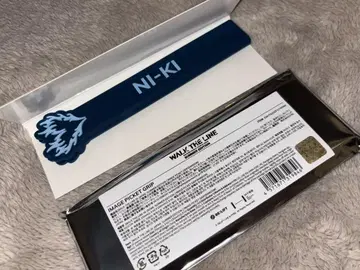 ENHYPEN 니키 부채 그립