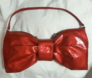 미미 앤 로저의 리본 모양 가방