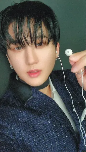 StrayKids THE SOUND 창빈 트레이딩 카드 B/이어폰