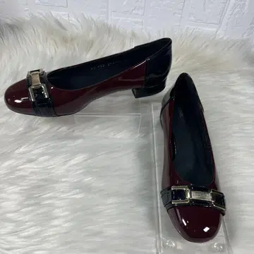 GEOX 제오스 플랫 펌프스 에나멜 23.5cm