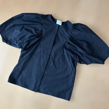 UNITED ARROWS 벌룬 슬리브 블랙 셔츠 타프타 소재