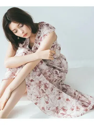 JILL by JILL STUART 라인 리프 프린트 스커트