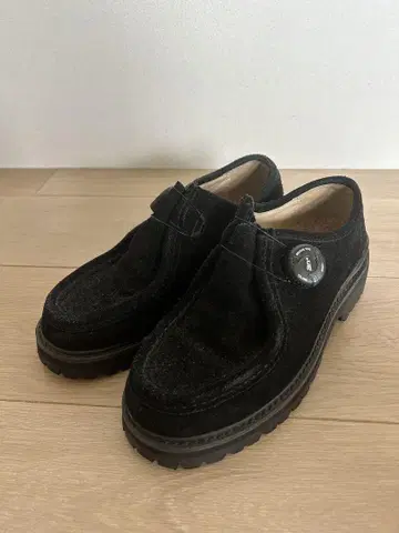 PG 블랙 스웨이드 슬립온 비브람 밑창
