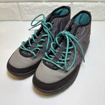 (단종) Patagonia 액티비스트 스니커즈 23cm