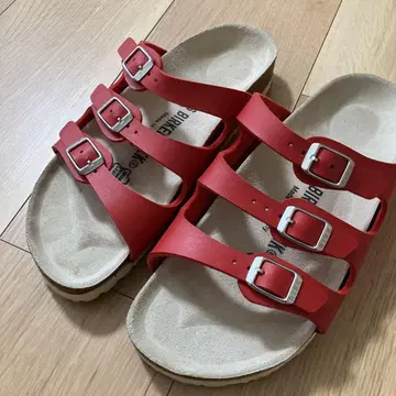 새상품급 버켄스탁 샌들 레드 23.0cm