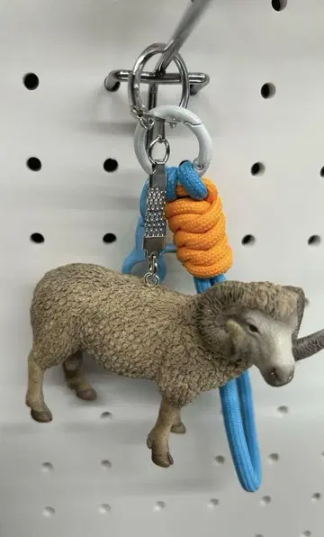 슐라이히 Schleich 양 피규어가 포함된 오리지널 키링 밴딩 메이드