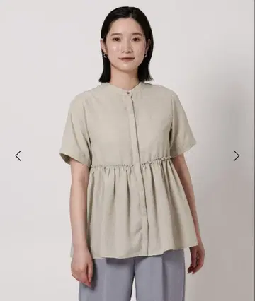 미사용 새상품 린넨 느낌 페플럼 블라우스