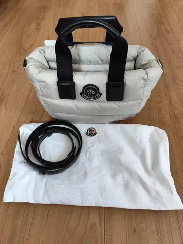 MONCLER MINI CARADOC 화이트 토트백