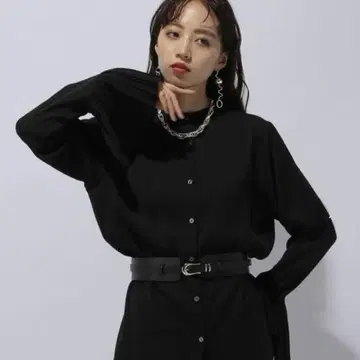 HARE 2WAY 소매 플리츠 셔츠