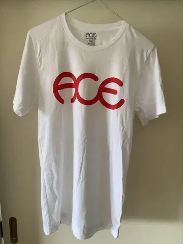 ACE 트랙 티셔츠 스케이트보드