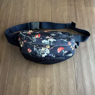 THE NORTH FACE 플로럴 바디백