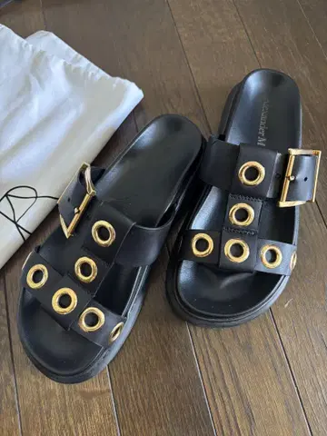 Alexander McQueen 블랙 샌들 36 새상품급