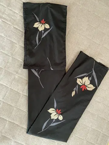 블랙 베이스에 창포 무늬 유카타 톨 사이즈