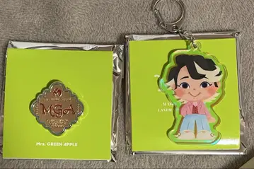Mrs.GREEN APPLE 아크릴 키링 핀 배지 2개 세트