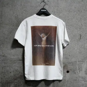 Subciety 그래픽 티셔츠 화이트 M 즉시 완판 모델