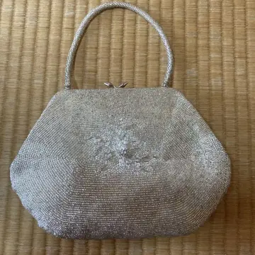 실버 비즈 자수 핸드백