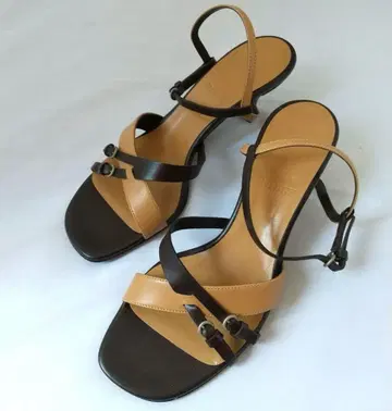 BALLY 샌들