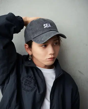 Da-iCE x WIND AND SEA 캡