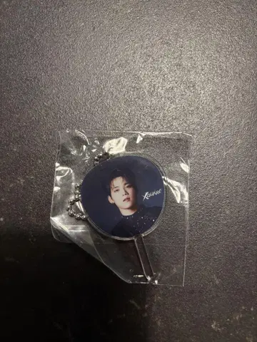 INI XQUARE 캡슐 토이 미니 부채 기무라 마사야
