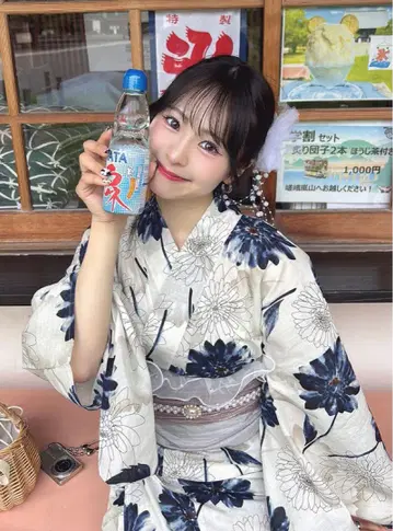 파란색 꽃무늬 유카타 (여성용)