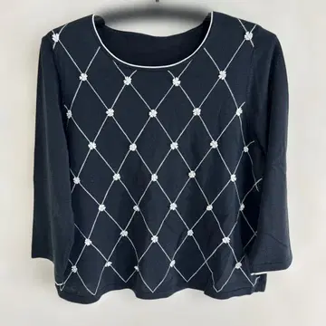 Leilian13+ 블랙 꽃 모티브 자수 오분 소매 티셔츠