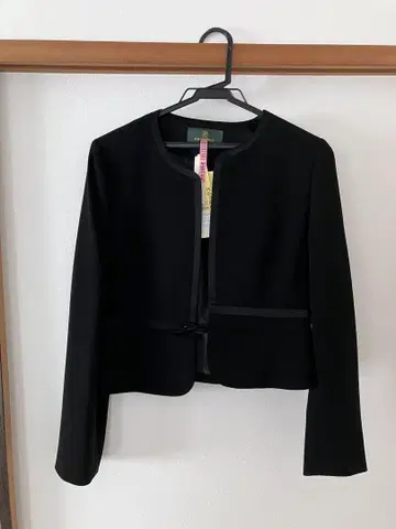 PRIMERO 블랙 드레스 반팔 무릎 기장