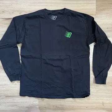 BRONZE 블랙 롱 티셔츠 L 사이즈
