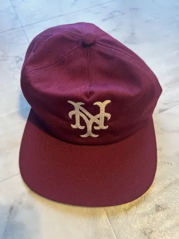 MONDAYSUCK / City Cap