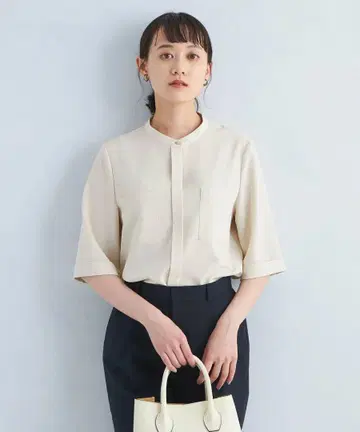 소모라이크 포켓 숏 슬리브 블라우스 그린 라벨