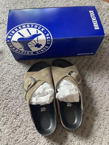 새상품 BIRKENSTOCK Arosa beauty&youth 별주 36