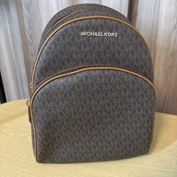 MICHAEL KORS 모노그램 백팩