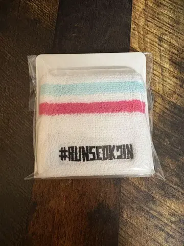진 리스트 밴드 RUNSEOKJIN WRIST BAND JIN