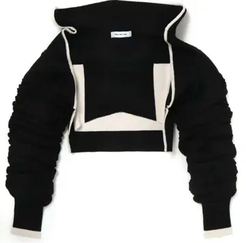 meltthelady frame line knit ensemble II