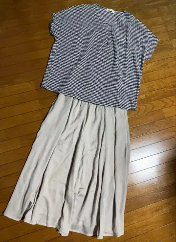 슈라루 상의 스카초 2점 세트