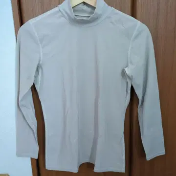 애플 린 모크넥 탑 미들 레이어 M