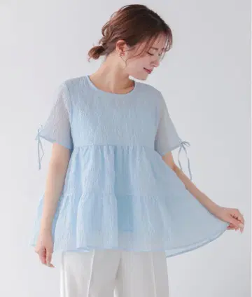 핏모어 시어 자카드 소매 리본 티어드 상의