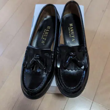 MARUTA 블랙 로퍼