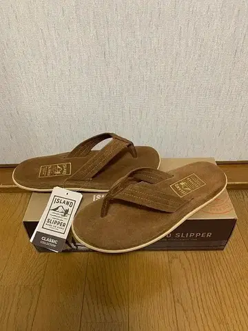 28 새상품 ISLAND SLIPPER 샌들 PT203 PEANUT S
