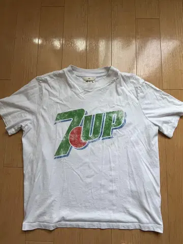 7UP 로고 티셔츠 화이트