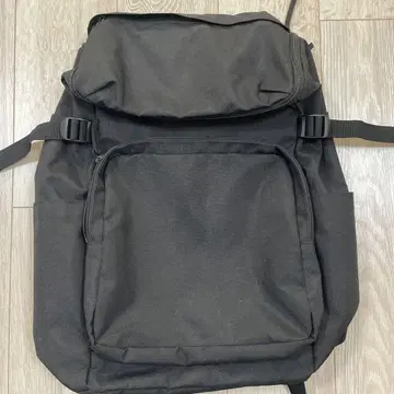 MUJI 어깨의 부담을 덜어주는 발수 위에서 여는 백팩