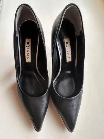DAIANA 블랙 하이힐 22.5