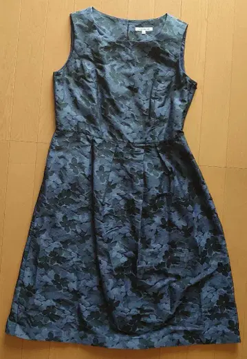 Lui Chantant 슬리브리스 원피스 38