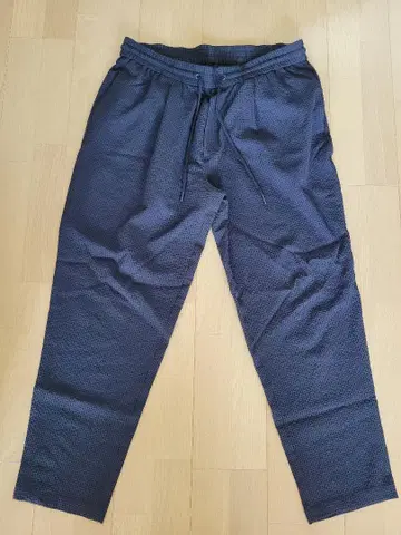 ZARA 플리츠 시어서커 팬츠 네이비