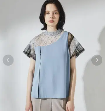 UNITED TOKYO 아시메 컷 레이스 블라우스