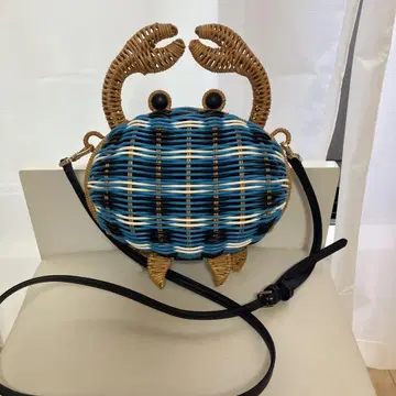 kate spade 게 모양의 바스켓백